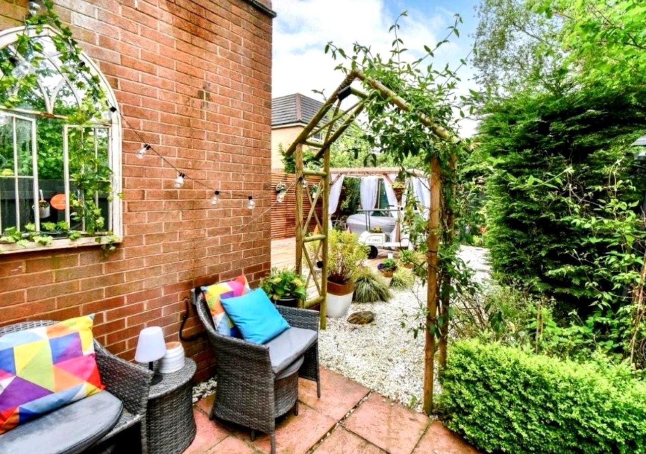 Cosy Garden Flat, Private Hot Tub & Four Poster Bed Apartman York Kültér fotó