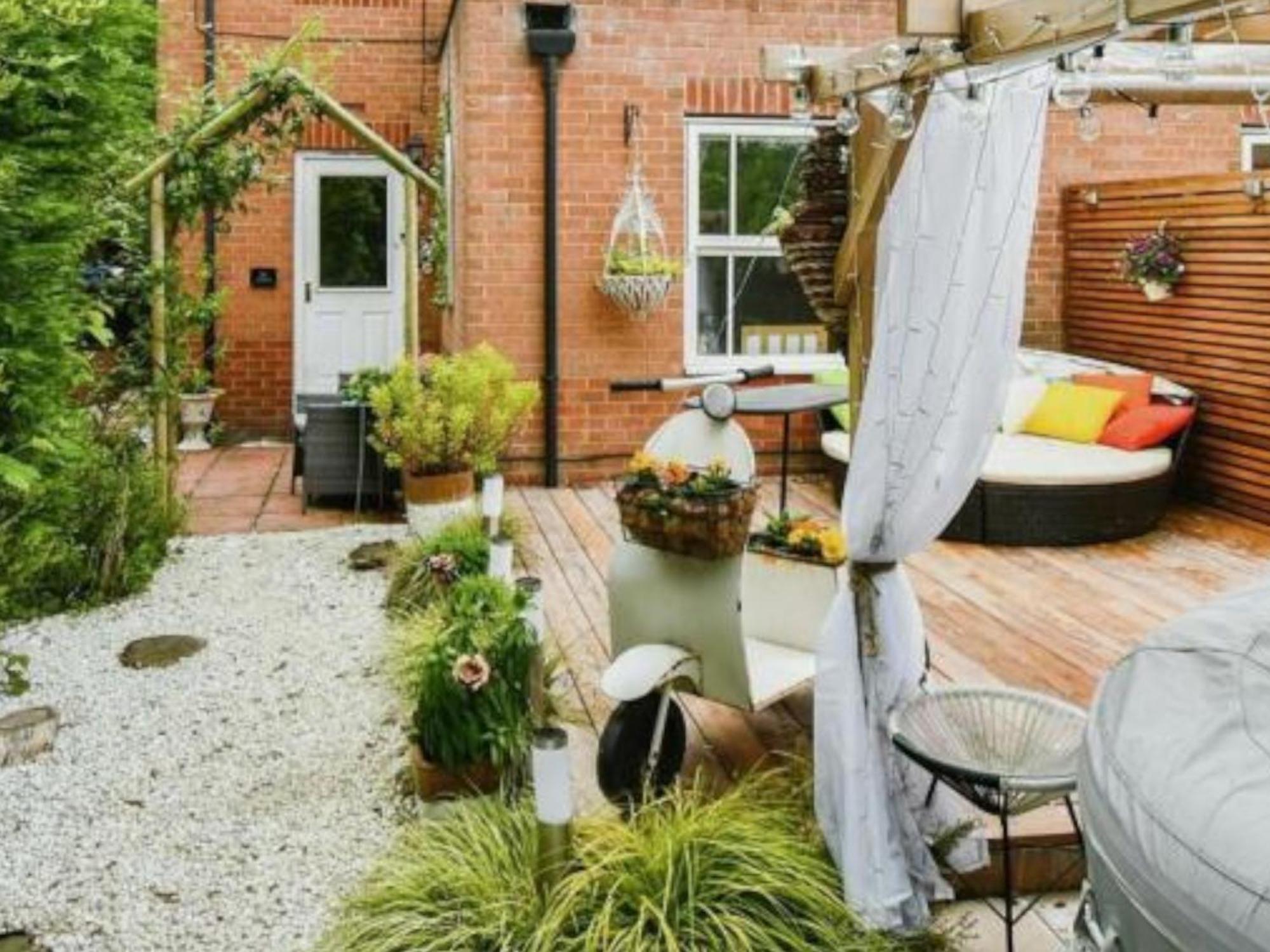 Cosy Garden Flat, Private Hot Tub & Four Poster Bed Apartman York Kültér fotó